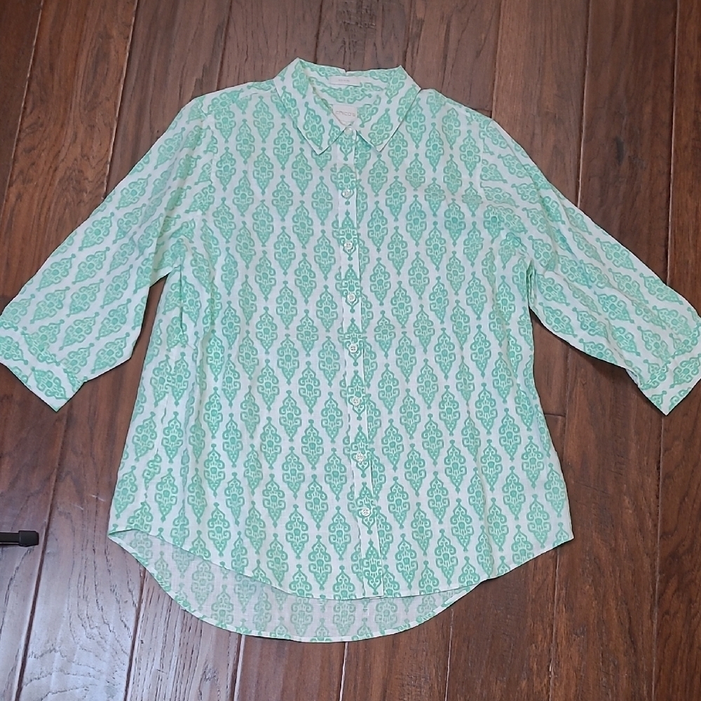 Chico's Green & White Patterned 100% Linen Button-Up 3/4 Length Sleeve Top (2)